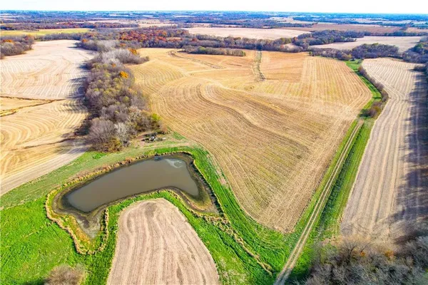 $2,042,400 | 48 Highway 48, King City, MO 64463