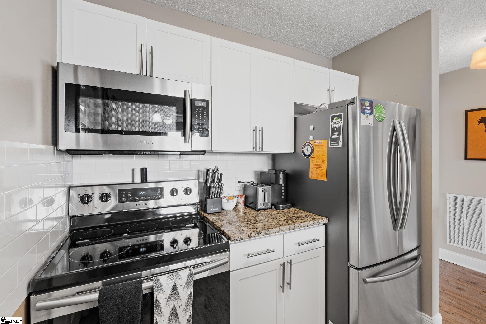 10 East Washington Street, Unit 2I Greenville, SC 29601 - Photo 2 of 25