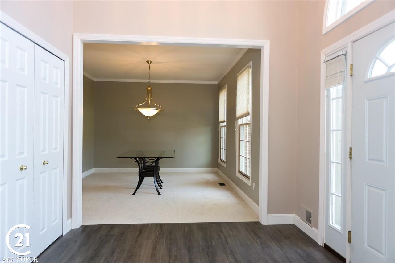 6097 Country Ridge Drive Troy, MI 48098 - Photo 9 of 37 50043706-8.JPG