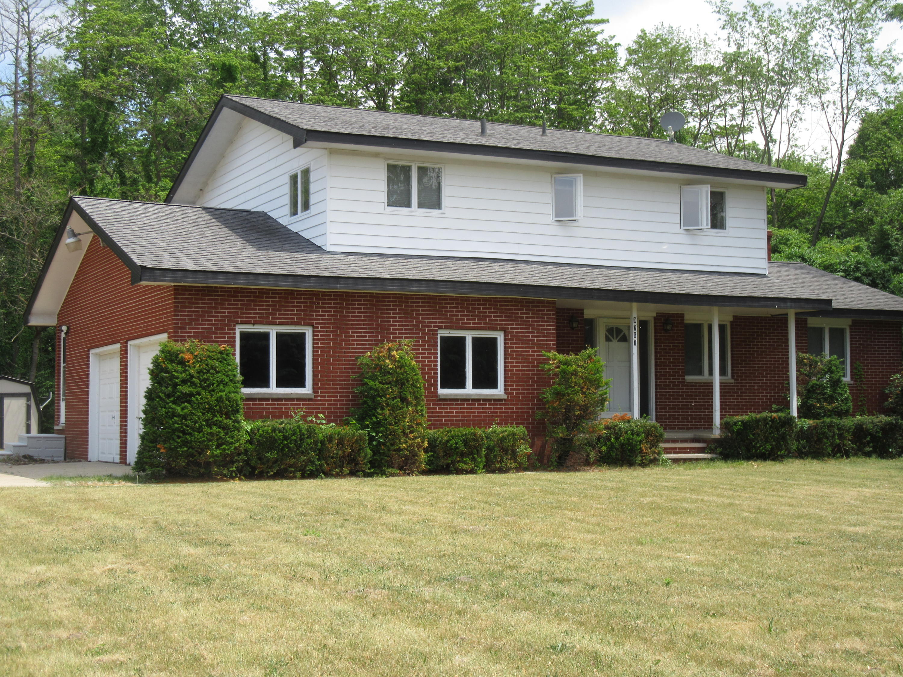 9767 Gast Road Bridgman, MI 49106 - Photo 1 of 43 IMG_0982
