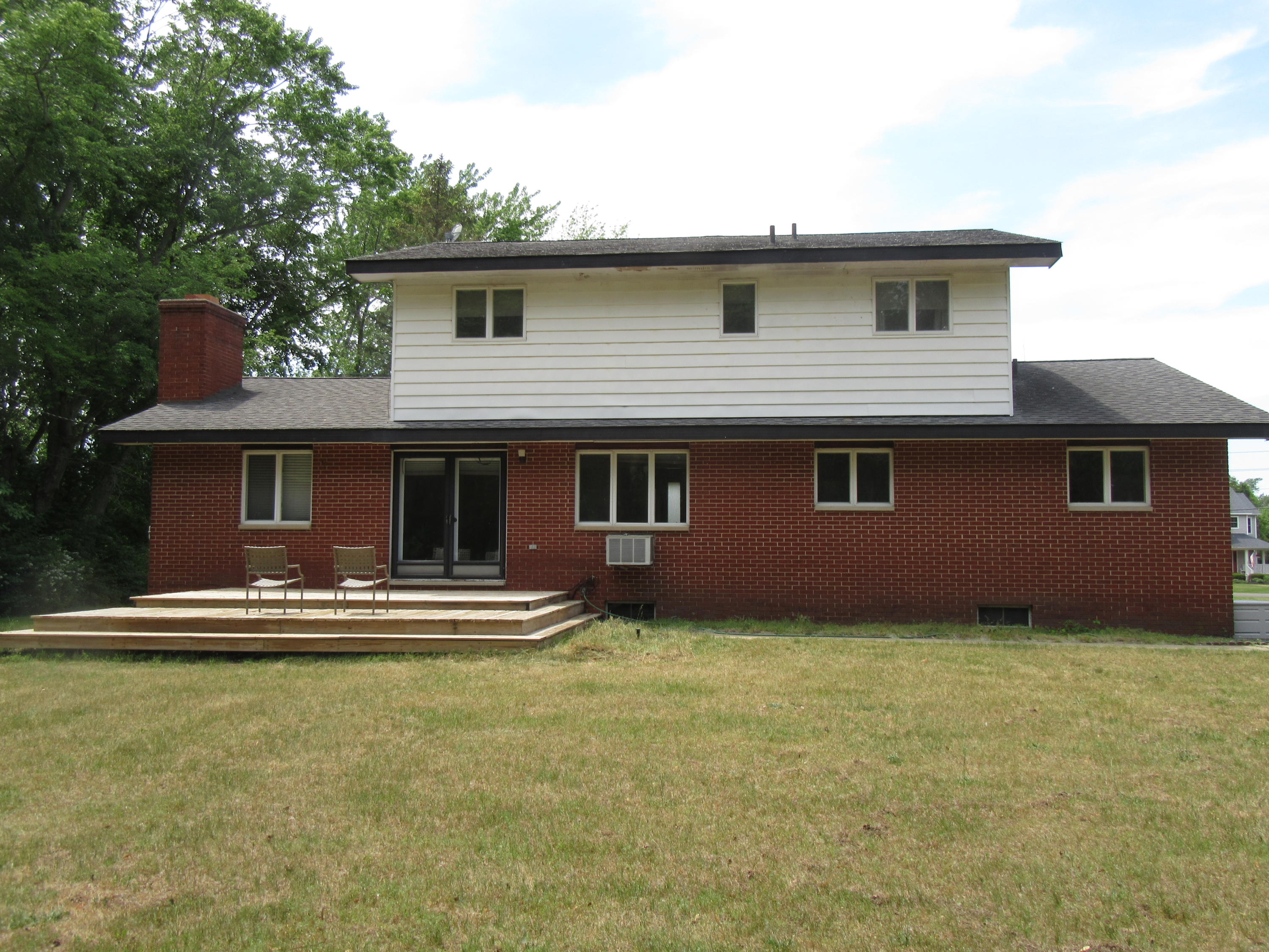 9767 Gast Road Bridgman, MI 49106 - Photo 2 of 43 IMG_0989
