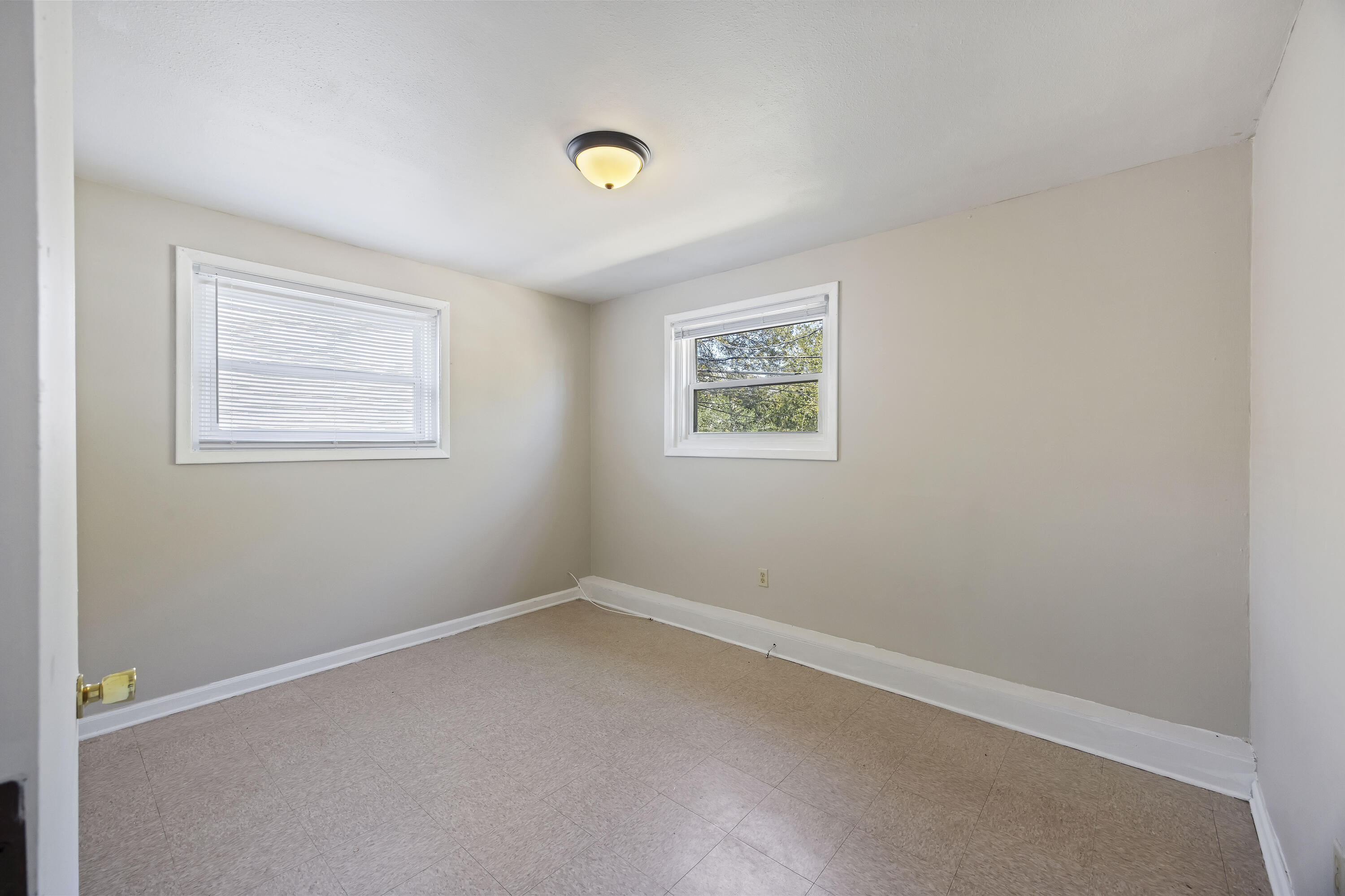 129 Congress Street, Unit B Charleston, SC 29403 - Photo 10 of 13 243A9983