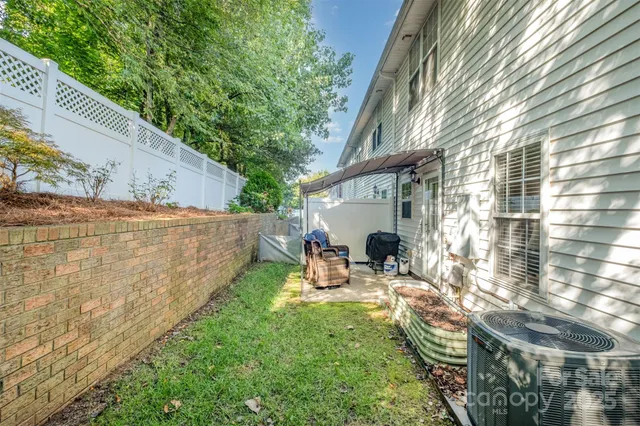 a view of outdoor space yard and patio