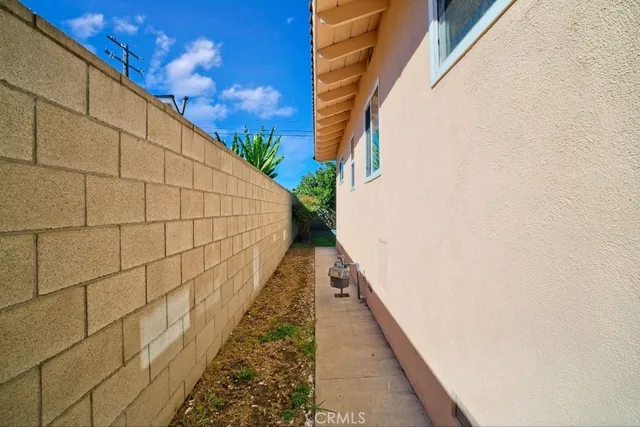 a view of a terrace with sky view