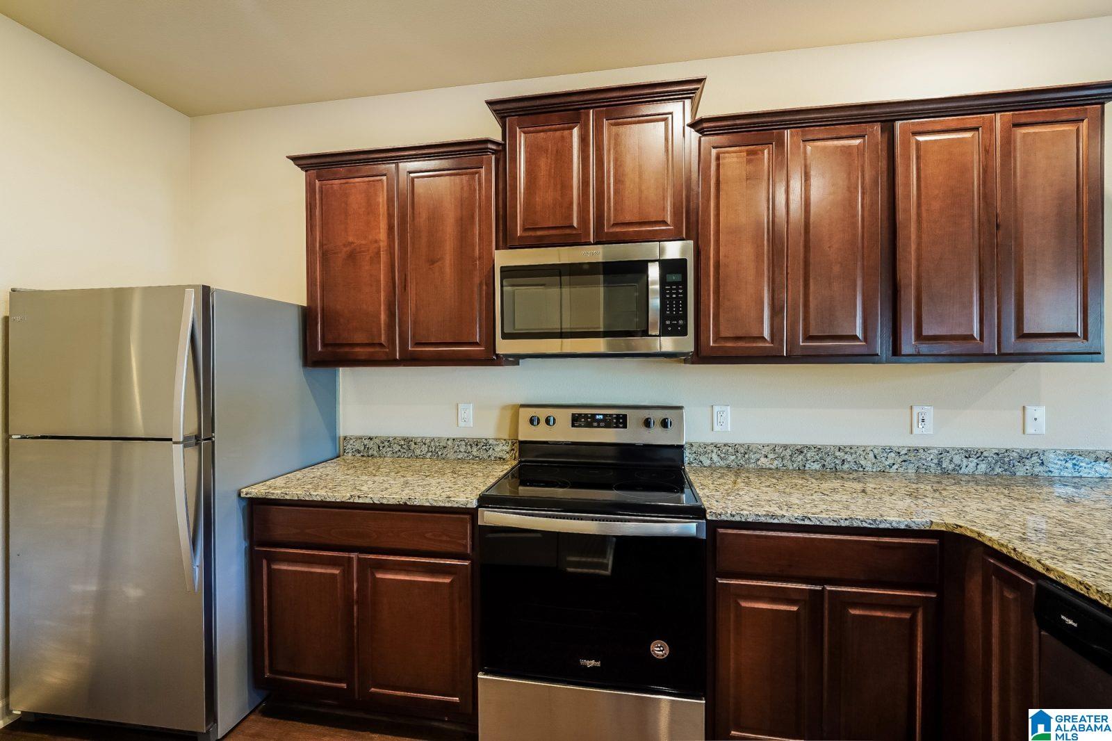 535 Clover Circle Springville, AL 35146 - Photo 5 of 17