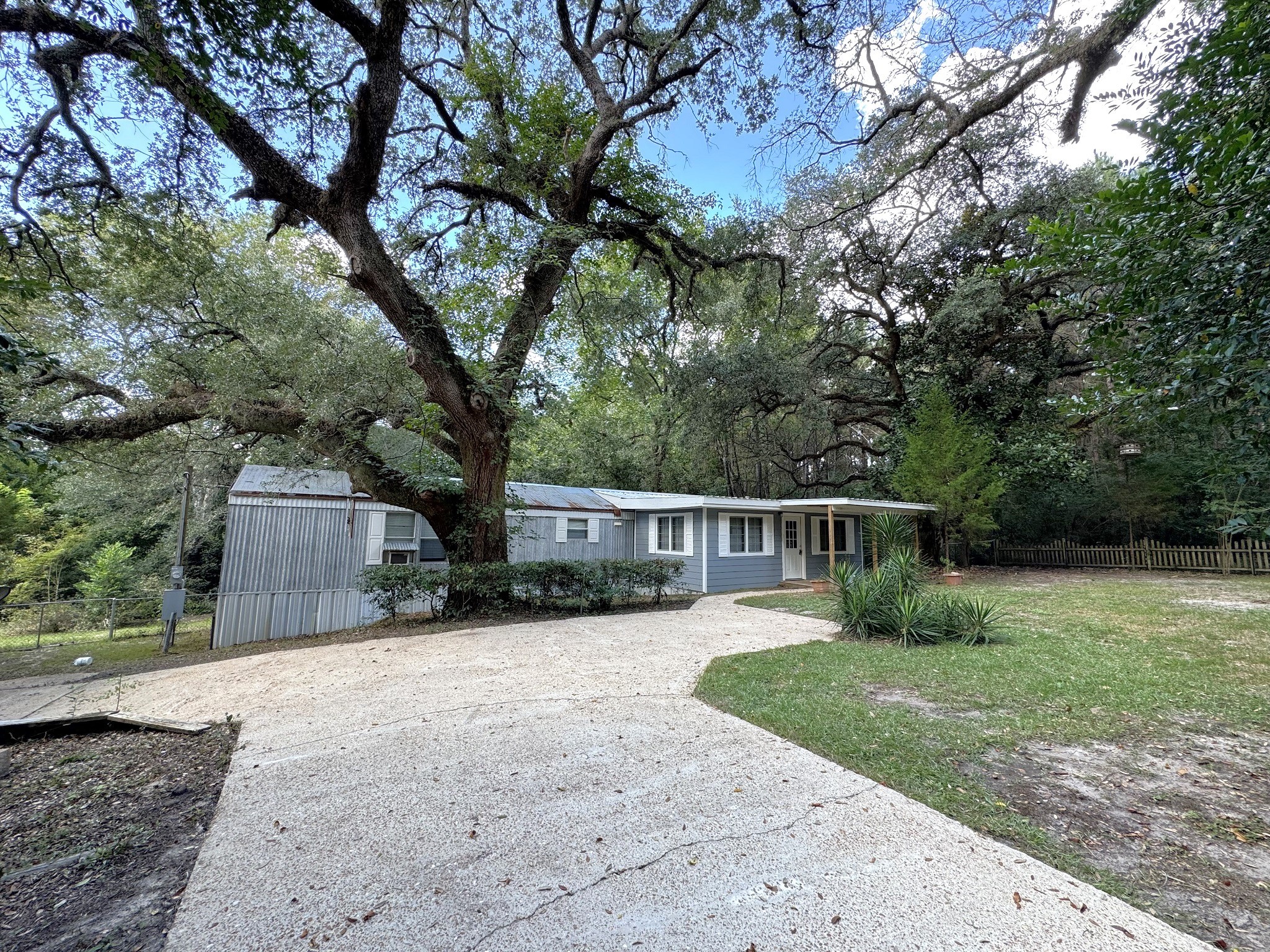 403 North Pitzer Street Colmesneil, TX 75938 - Photo 3 of 30