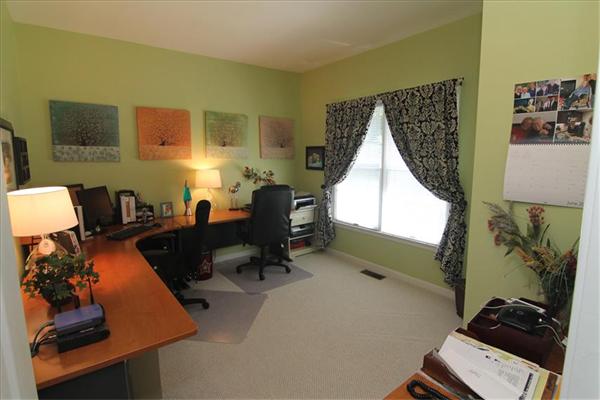 11 Keyes House Road Shrewsbury, MA 01545 - Photo 14 of 30 Gallery Image 14