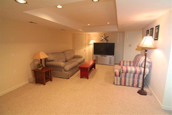 11 Keyes House Road Shrewsbury, MA 01545 - Photo 27 of 30 Gallery Image 27