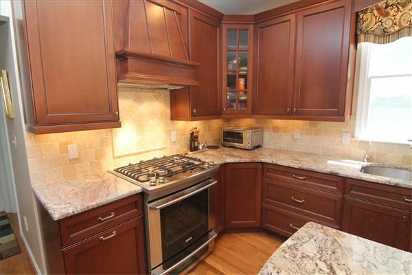 11 Keyes House Road Shrewsbury, MA 01545 - Photo 6 of 30 Gallery Image 6