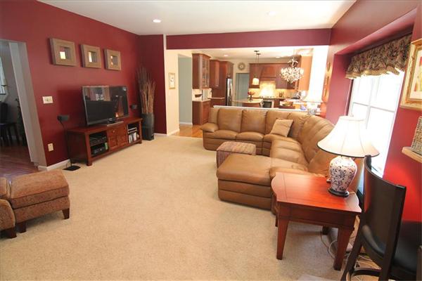 11 Keyes House Road Shrewsbury, MA 01545 - Photo 8 of 30 Gallery Image 8