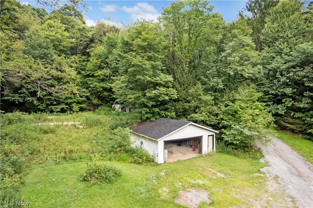 12422 Leslie Road Lisbon, OH 44432 - Photo 26 of 29