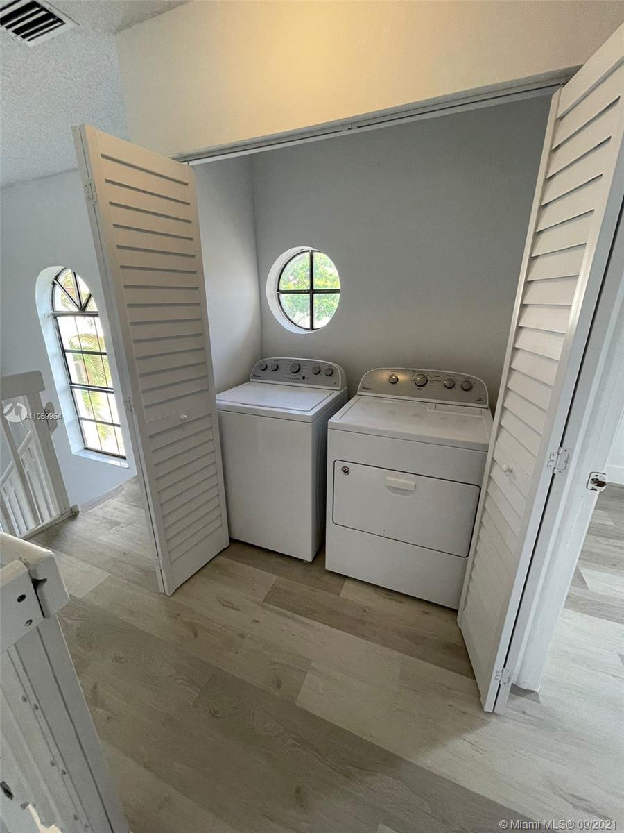 3429 Foxcroft Road Miramar, FL 33025 - Photo 15 of 27 Gallery Image 15