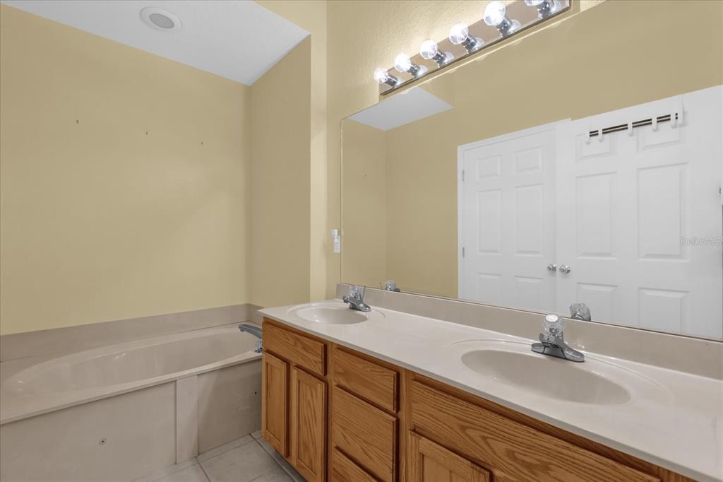 7627 Bayport Road, Unit 55 Orlando, FL 32819 - Photo 20 of 35