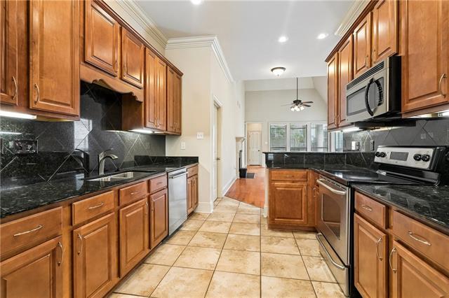2239 10th Street Mandeville, LA 70471 - Photo 5 of 20
