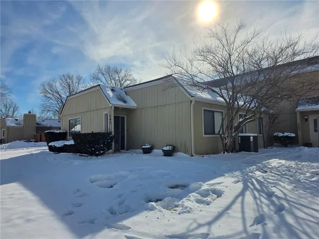 $209,900 | 743 East 121 Terrace, Kansas City, MO 64146