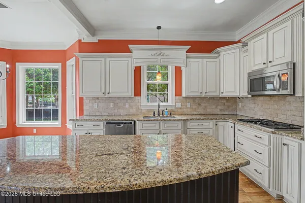 $630,000 | 6346 Shenandoah Lane, Olive Branch, MS 38654