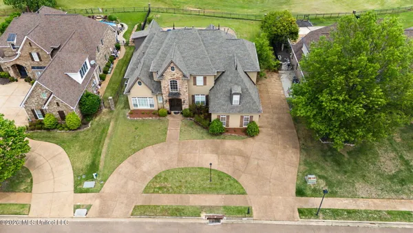 $630,000 | 6346 Shenandoah Lane, Olive Branch, MS 38654