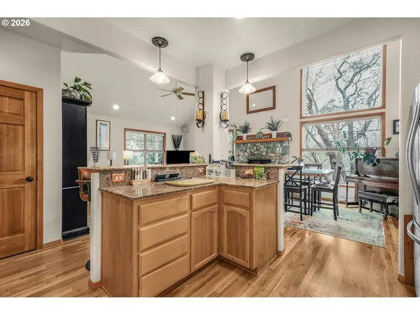 $700,000 | 5655 Tamarack Lane, Central Point, OR 97502