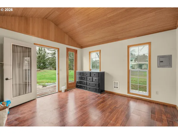 $700,000 | 5655 Tamarack Lane, Central Point, OR 97502