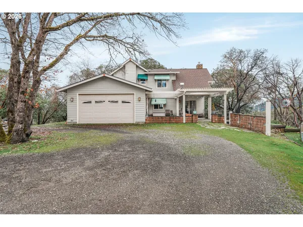 $700,000 | 5655 Tamarack Lane, Central Point, OR 97502