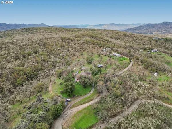 $700,000 | 5655 Tamarack Lane, Central Point, OR 97502