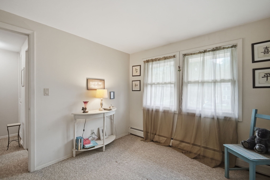 103 Manor Court, Unit 103 Springfield, MA 01118 - Photo 19 of 24