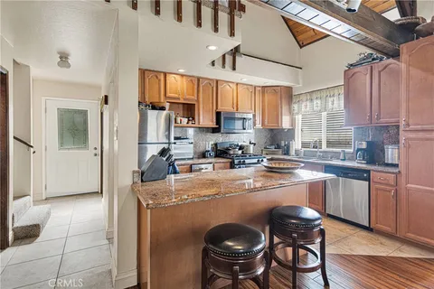 $499,000 | 28935 Banff Drive, Lake Arrowhead, CA 92352