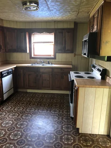 $129,000 | 9 Troy Street, Richford, VT 05476