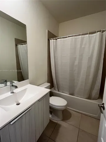 $690,000 | 4935 Northwest 84th Avenue, Doral, FL 33166