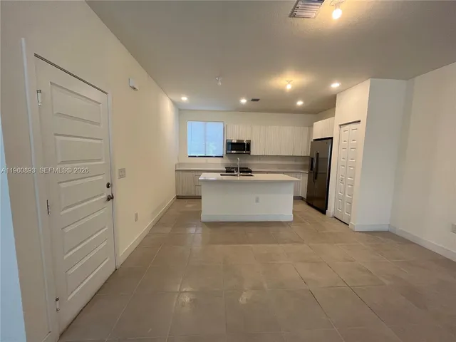$690,000 | 4935 Northwest 84th Avenue, Doral, FL 33166