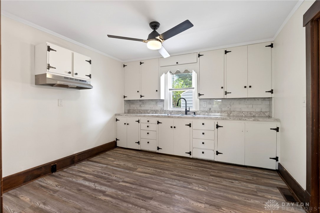 2930 Robin Road Kettering, OH 45409 - Photo 11 of 48 Gallery Image 11