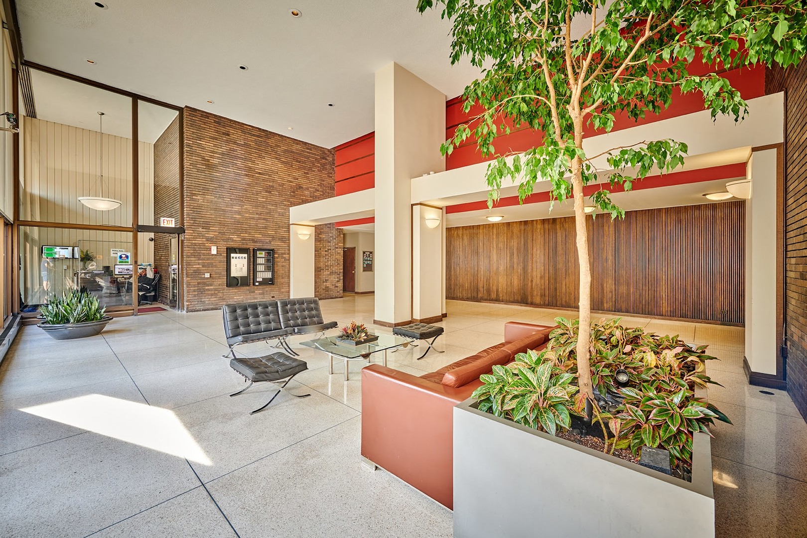5455 North Sheridan Road, Unit 3811 Chicago, IL 60640 - Photo 33 of 35 a outdoor space with plants