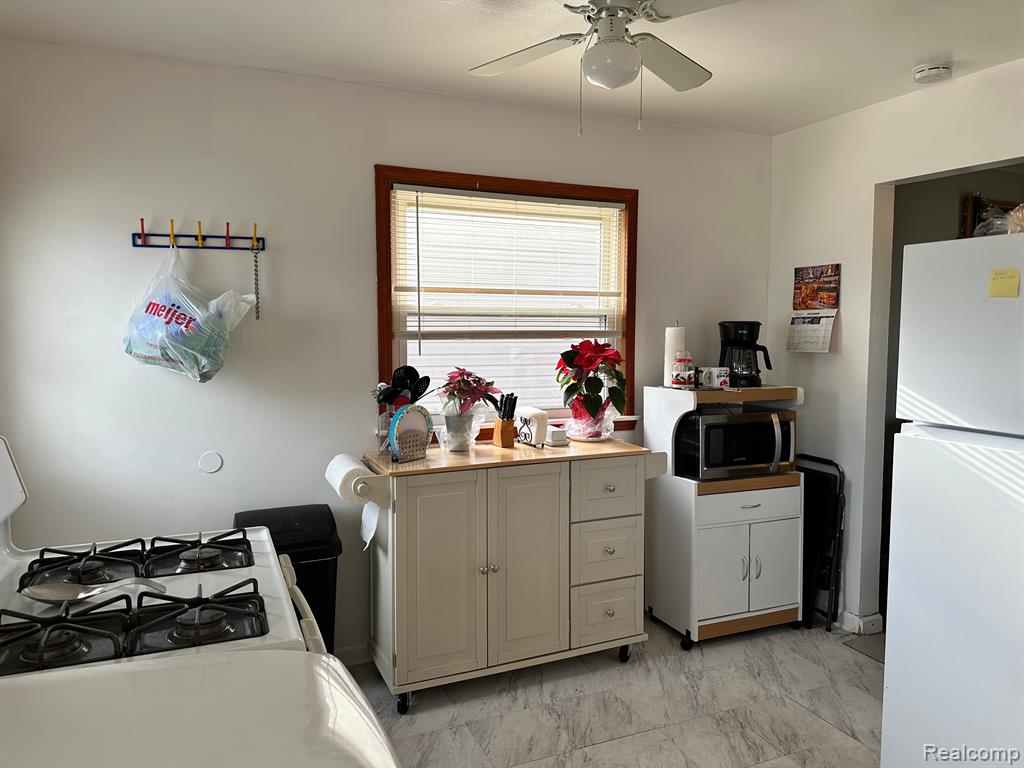 6033 Dudley Street Taylor, MI 48180 - Photo 14 of 19