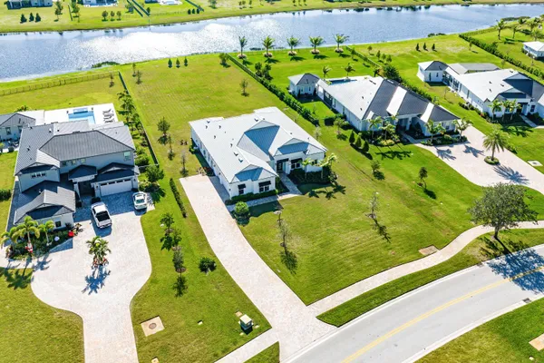 $2,935,000 | 20076 Southeast Bridgewater Drive, Jupiter, FL 33458