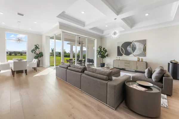 $2,935,000 | 20076 Southeast Bridgewater Drive, Jupiter, FL 33458