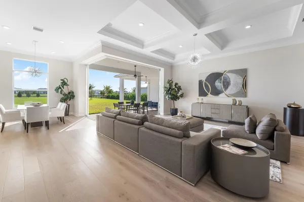 $2,935,000 | 20076 Southeast Bridgewater Drive, Jupiter, FL 33458