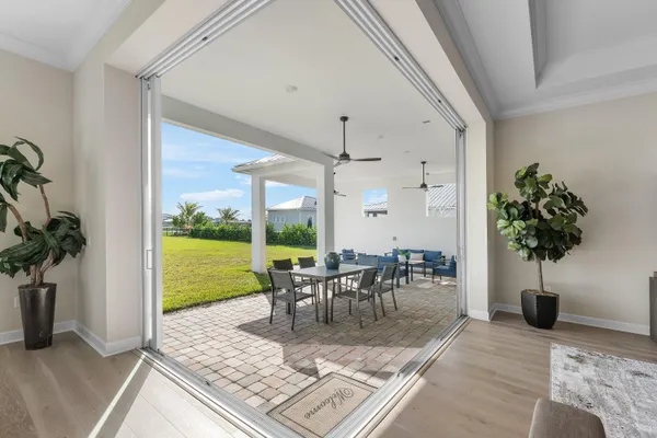 $2,935,000 | 20076 Southeast Bridgewater Drive, Jupiter, FL 33458