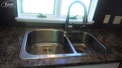 7194 Brewer Road Flint, MI 48507 - Photo 8 of 24 20402225-7.JPG