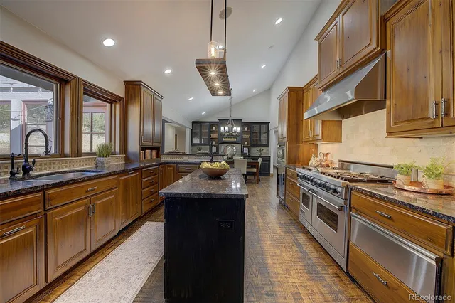 $2,695,000 | 497 Meadow Vista Drive, Evergreen, CO 80439