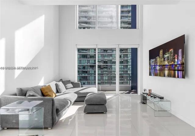 $3,500 | 60 Southwest 13th Street, Unit 3416, Miami, FL 33130