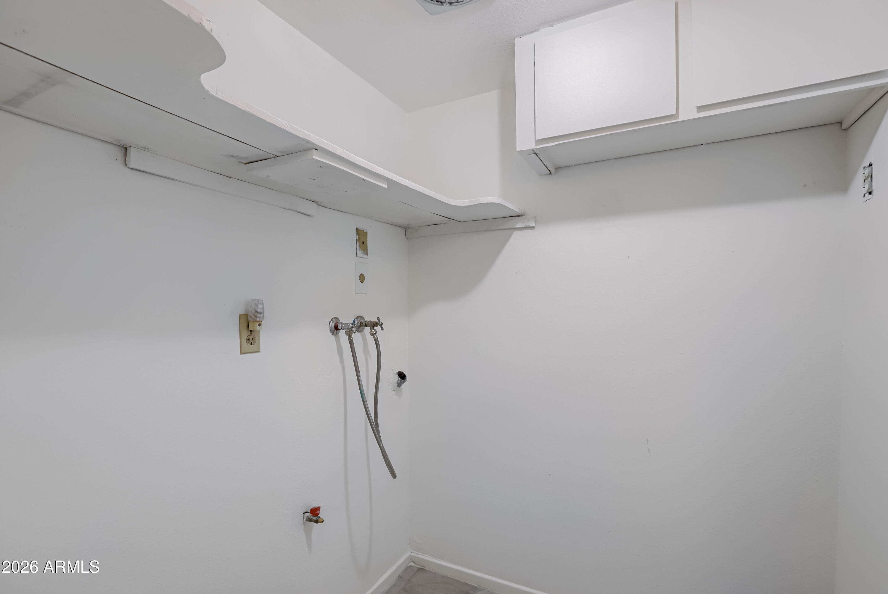 3823 West Greenway Road Phoenix, AZ 85053 - Photo 25 of 28 a view of small space