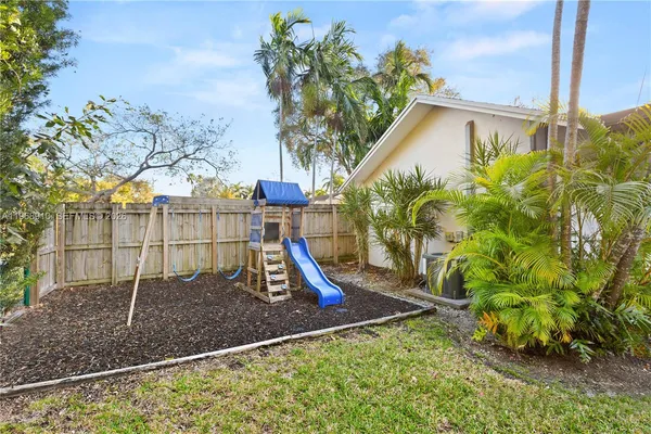 $7,200 | 17341 Southwest 74th Avenue, Palmetto Bay, FL 33157