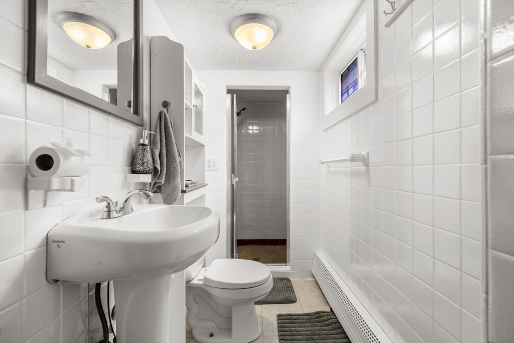 42 Walnut Street Saugus, MA 01906 - Photo 29 of 41
