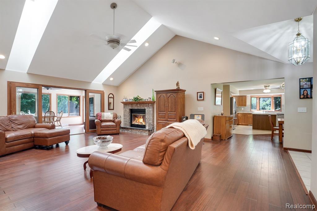 1795 Caughill Road Columbus, MI 48063 - Photo 20 of 38