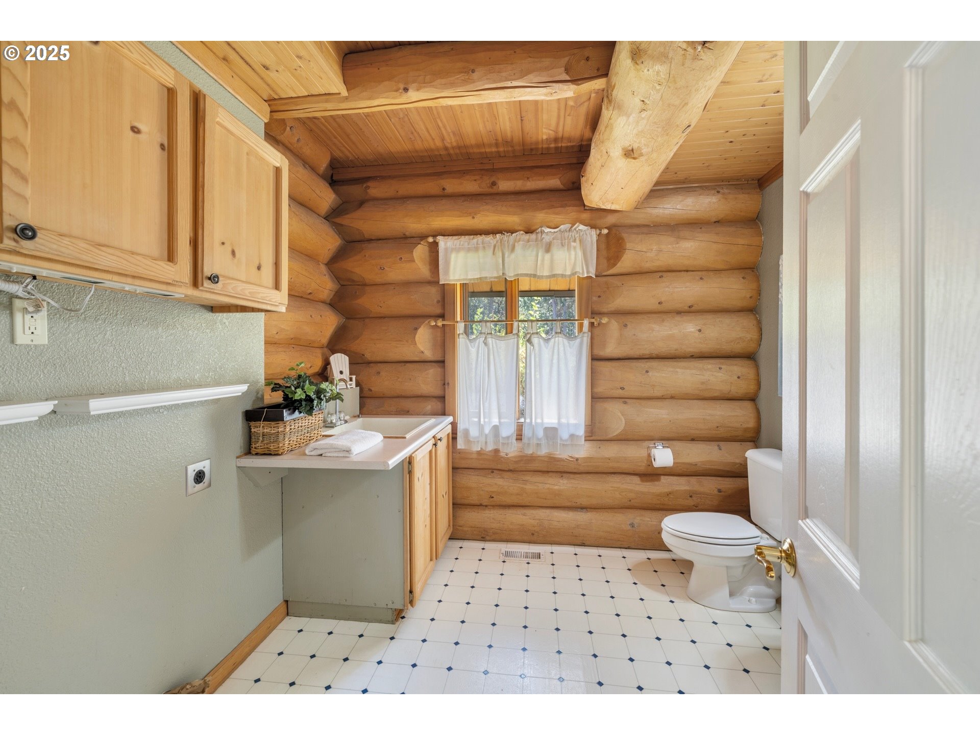 7000 7 Mile Hill Road The Dalles, OR 97058 - Photo 26 of 43