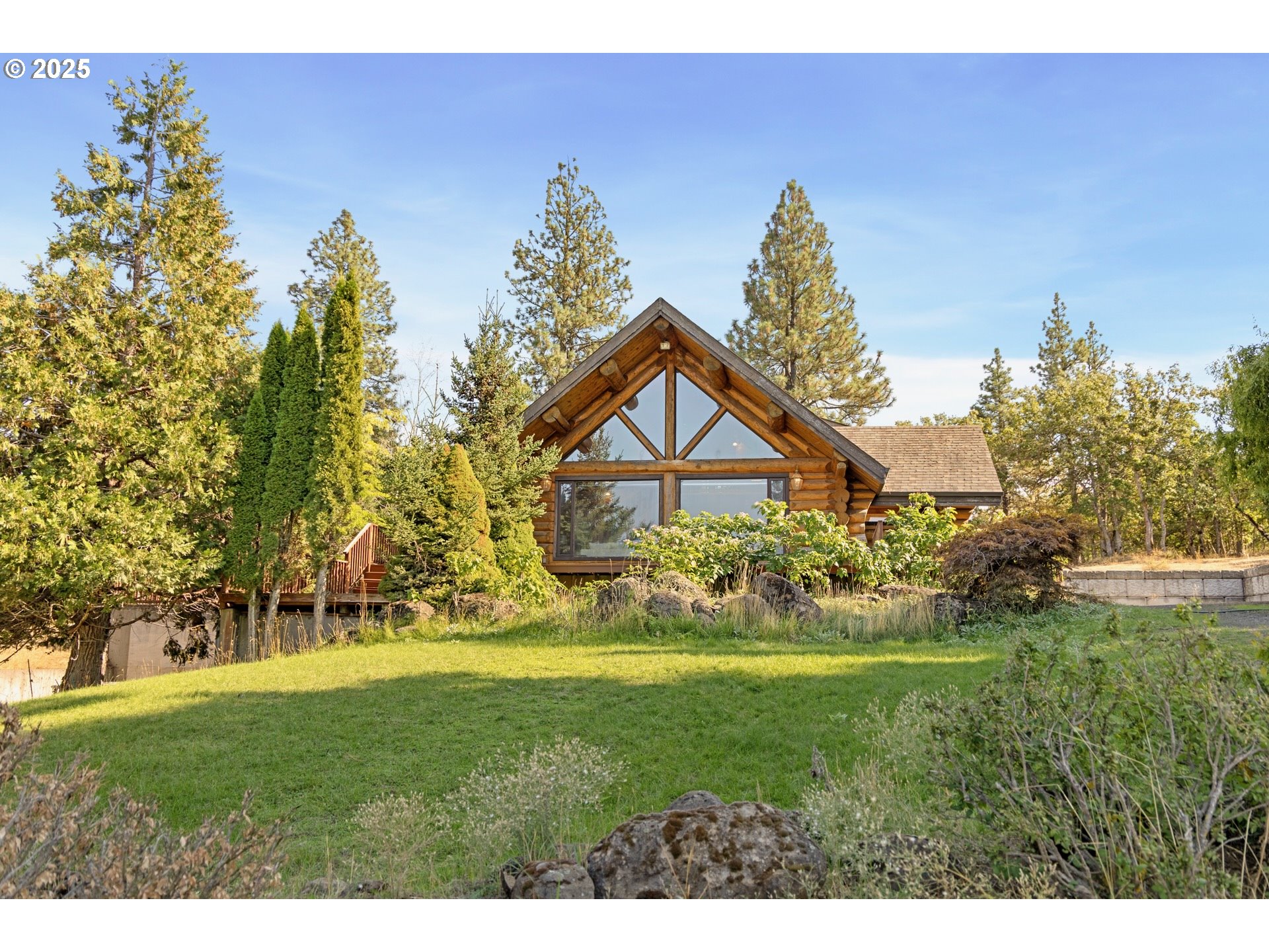 7000 7 Mile Hill Road The Dalles, OR 97058 - Photo 3 of 43