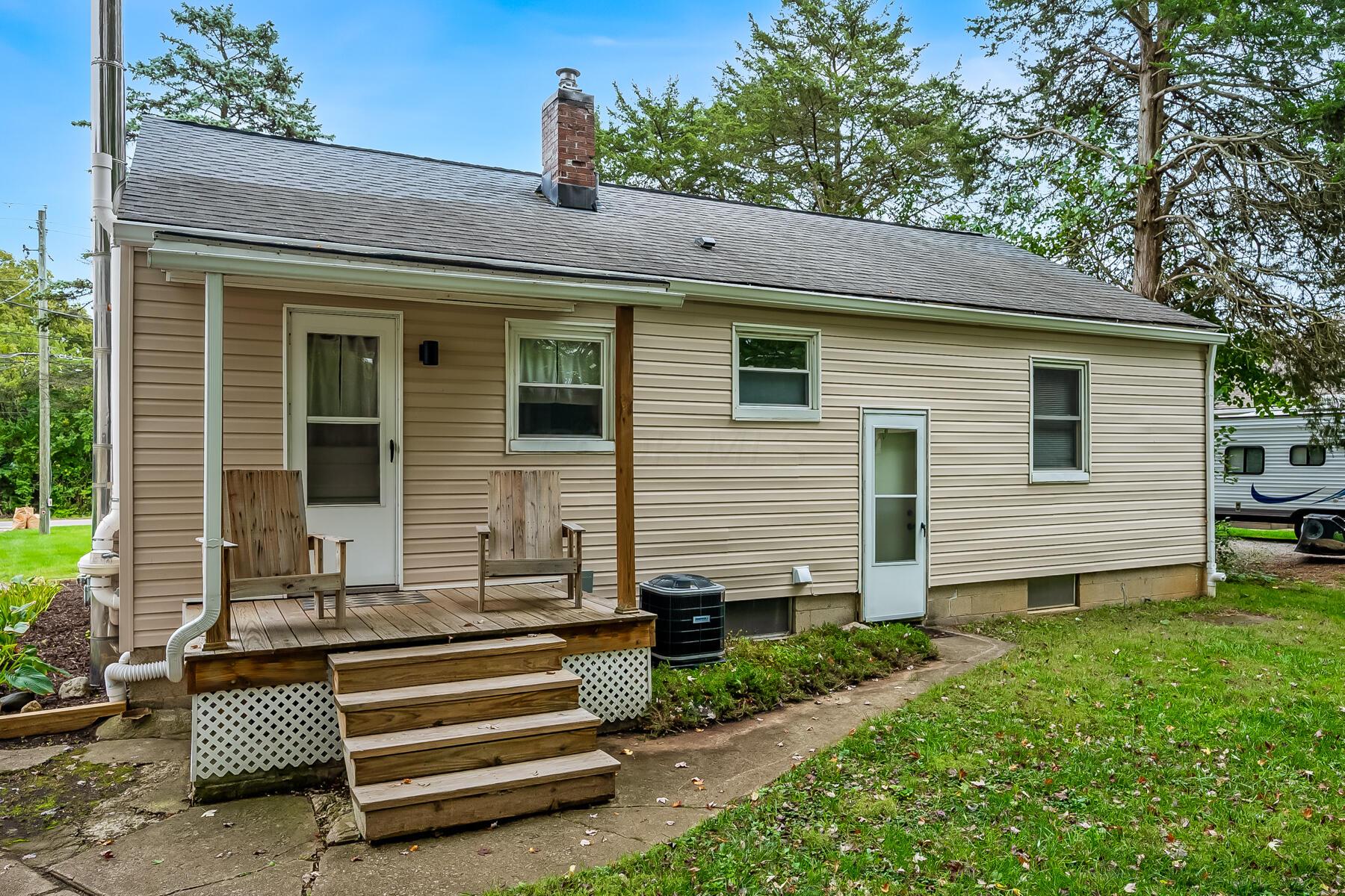 5503 Linworth Road Columbus, OH 43235 - Photo 34 of 47 5-web-or-mls-5503 Linworth Rd-105