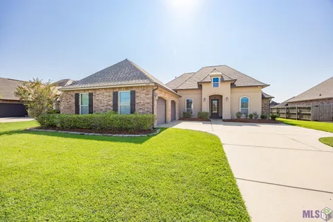 $369,900 | 6465 Clarkland Boulevard, Addis, LA 70710