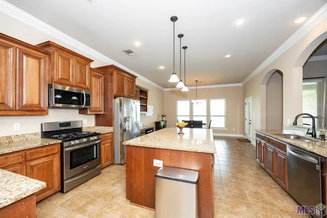 $369,900 | 6465 Clarkland Boulevard, Addis, LA 70710