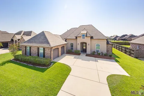 $369,900 | 6465 Clarkland Boulevard, Addis, LA 70710